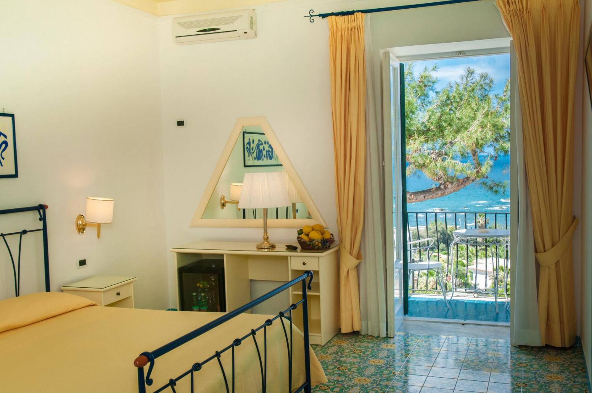 Hotel Villa Bianca Forio di Ischia Esterno foto