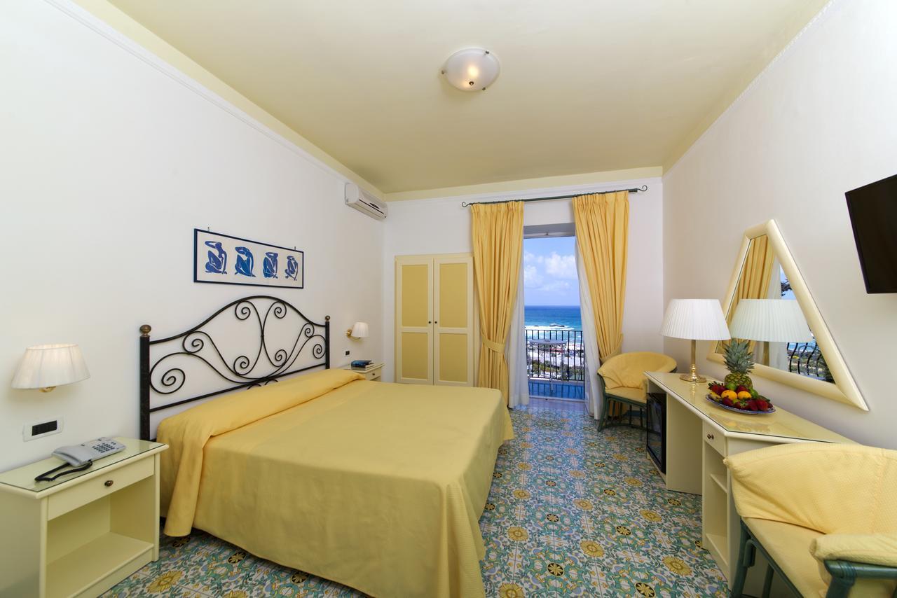 Hotel Villa Bianca Forio di Ischia Esterno foto